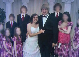 Turpin sibling's 911 call after escape from "house of horrors" details alleged abuse (Details)