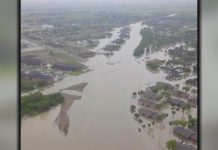 Storms in Texas flood communities hit by Hurricane Harvey (Details)