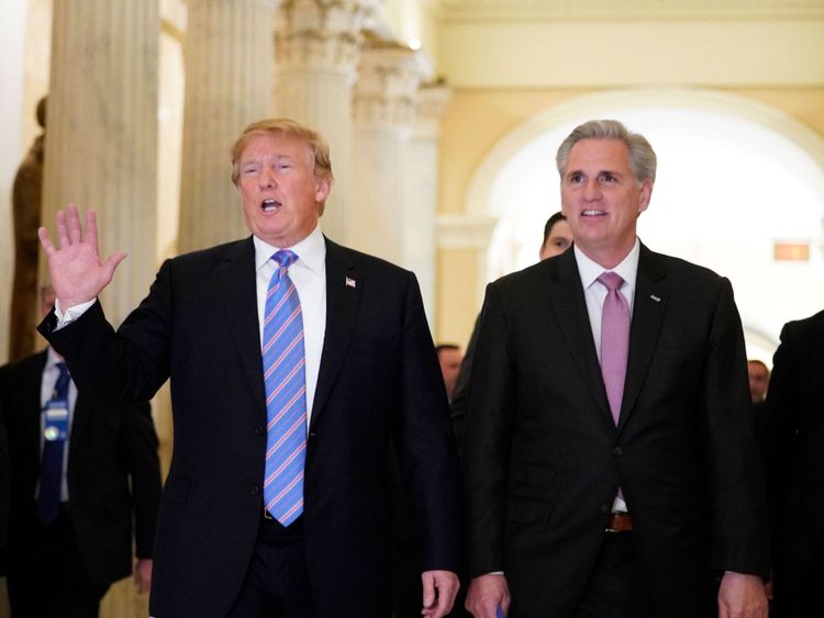 Donald Trump (L) with US House Majority Leader Kevin McCarthy after a closed-doors meeting