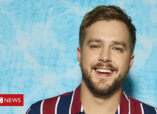 Iain Stirling: The man behind the Love Island voiceover (Details)