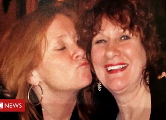 Why many mums are better than one (Details)