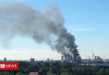 Dozens of firefighters at warehouse blaze in Leyton (Details)