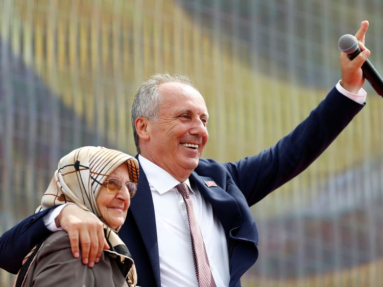 Ince with his mother Zekiye at the rally