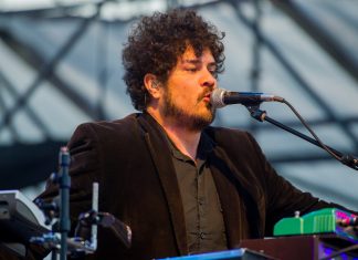 Fundraiser launched after former Shins member Richard Swift hospitalised ‘in serious medical condition’ (News)
