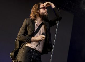 Watch Father John Misty wander the streets of Manhattan in video for ‘God’s Favorite Customer’ (News)