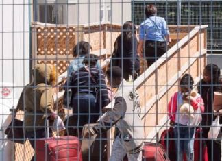 Report: Canada should suspend refugee agreement with U.S. in wake of crackdown: Winnipeg immigration lawyer