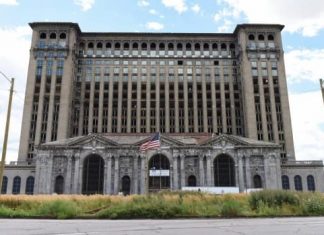 Report: Ford to redevelop derelict Detroit train station to house tech workers