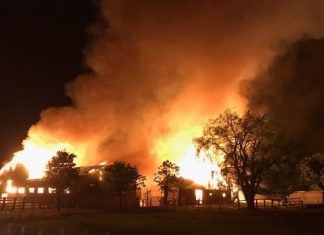 Report: Fire destroys barn in Elmira