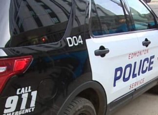 Edmonton: Toddler struck in southwest Edmonton parking lot