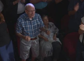Report: 98-year-old great grandfather gets Father’s Day surprise from Come From Away