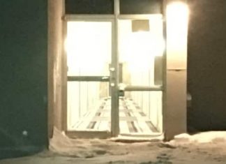 Report: Men who trafficked 14-year-old plead guilty in London court