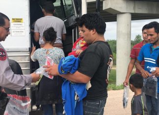 On the ground with Border Patrol agents stopping undocumented immigrants (Details)