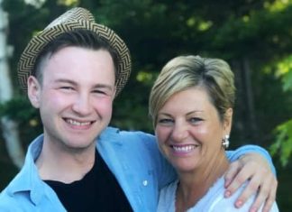 Report: Mother of son who performs as drag queen back in Liverpool parade