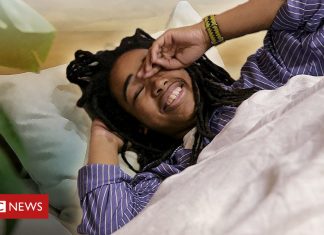 Like Minds: Why insomnia affects your mental health (Details)