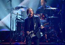 Pearl Jam cancel O2 Arena show after Eddie Vedder loses voice (News)