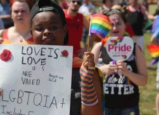 Edmonton: Pride in Pictures: Sunday’s event was the largest Pride event in decades