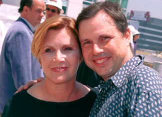 Todd Fisher opens up about loss of sister Carrie and mum Debbie Reynolds (Details)