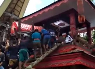 Man crushed to death by mother’s falling coffin (Details)