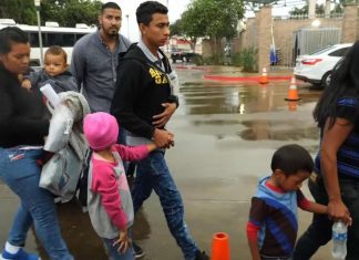 Confusion at US border after Trump’s order to stop family separations (Details)