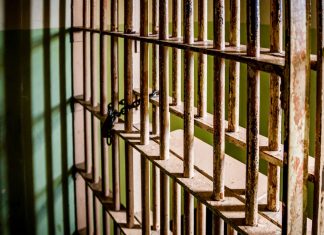 Men sexually tortured in UAE-controlled Yemeni prisons, detainees claim (Details)