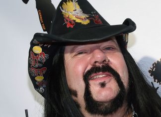 Pantera drummer Vinnie Paul dies at 54 (Details)