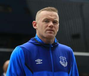 Wayne Rooney of Everton arrives off the team bus