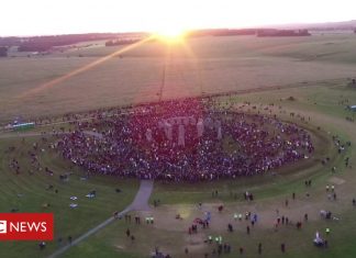 Summer solstice: See the Stonehenge crowd from the sky (Details)