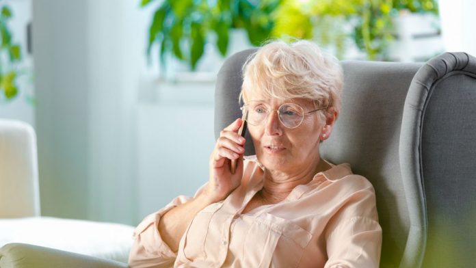 Study: Telephone interventions could be used to reduce symptoms of cancer