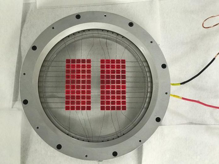 Researchers build high-performing hybrid solar energy converter