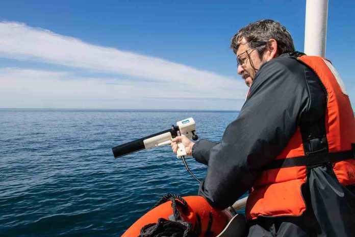 New method lets researchers peer deeper into ocean