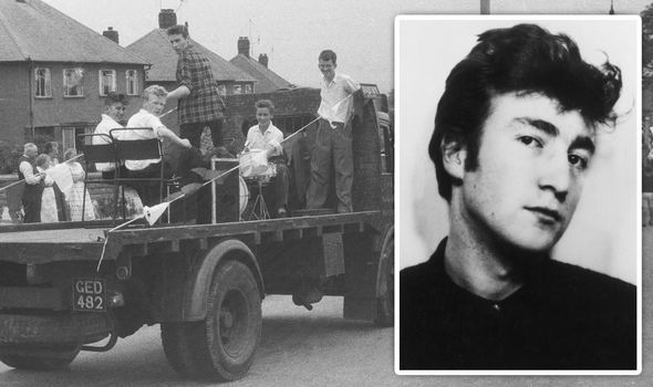 beatles john lennon paul mccartney russia soviet beatles john lennon paul mccartney russia soviet