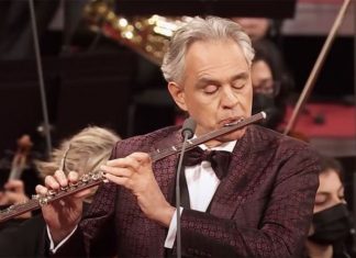 Andrea Bocelli plays flute and sings Dolce è Sentire for Christmas Day concert – WATCH | Music | Entertainment – challenge