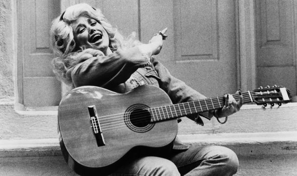 DOLLY PARTON MICHAEL BUBLE BIRTHDAY 75 AGE MUSIC DOLLY PARTON MICHAEL BUBLE BIRTHDAY 75 AGE MUSIC